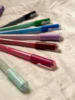 قلم مخصص لتلوين السيراميك