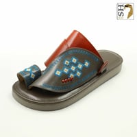 نعال شرقي مطرز