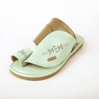 نعال شرقي مطرز S3