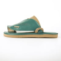 نعال شرقي مطرز S5