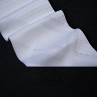 شماغ ديفون ابيض كلاسيك 2022