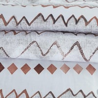 مفرش صيفي مزدوج وجهين ٧ قطع - اوركا - ابيض - رمادي