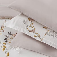 مفرش صيفي مقاس كوين وجهين ٧ قطع - فيفيان - كريمي -...