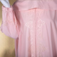 ثوب صلاة بسحاب مطرز - غفران - وردي