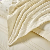 مفرش صيفي مزدوج مطرز مزين بالدانتيل 7 قطع - ايسولد...