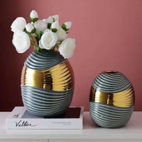 فازة سيراميك كبيرة