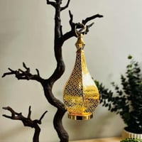 فانوس حديد ذهبي مع لمبة يعمل عالبطارية