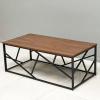 طاولة منتصف حديد سطح خشب