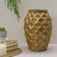 فازة حديد ذهبي