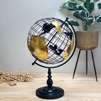 كرة ارضية كبيرة حديد انتيك اسود وذهبي