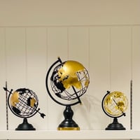 تحفة مكتب او زاوية مميزة لكرة ارضية حديد اسود وذهب...