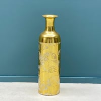 فازة حديد ذهبي صغيرة