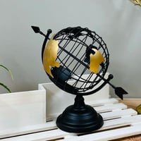 تحفة مكتب او زاوية مميزة لكرة ارضية حديد اسود وذهب...