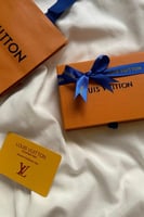 اسواره لويس فتون