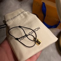 لويس فتون خيط - ذهبي