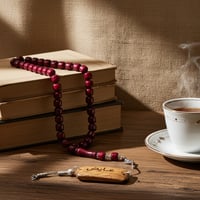 سبحة بكلايت فاخرة لون عنابي مع كسرة عود مروكي حفر...