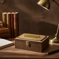 علبة مخمل كتابة حفر ليزر ذهبي بالاسم مقاس ربع كيلو