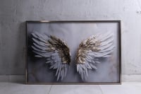 لوحة ( أجنحة النور )