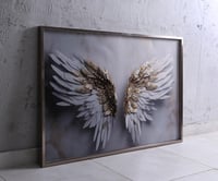 لوحة ( أجنحة النور )