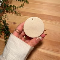 ميداليه - تعليقة سيارة المياو - حجر عطري