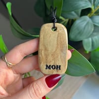 تعليقة سيارة-ميداليه يصمَّم حسب رغبتك