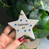 تعليقة سيارة-ميداليه يصمَّم حسب رغبتك