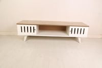 طاوله تلفزيون شكل جديد سعر عرض