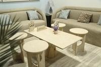 طقم طاوله مع قاعده خشب طبيعي رخام مع اربع خدمه