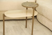 طاوله خدمه سطح خشب شبيه الرخام