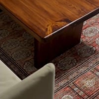 طاوله وسط خشب طبيعي سويدي