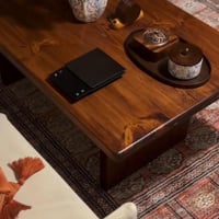 طاوله وسط خشب طبيعي سويدي