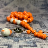 مسباح بلياردو برتقالي – طاقة الحيوية وأناقة الأداء