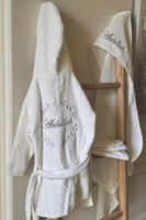 طقم مناشف مواليد مع الاسم