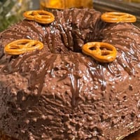 كيكة رخامية مع كرنشي شوكلت