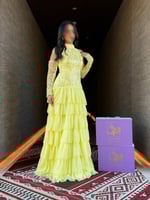 فستان جورجت بكلفه بالصدر والاكمام