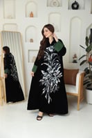 جلابيه مخمل فخمة بكلفة مطرزة بالخلف والامام