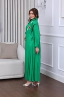 جلابية لينن بتطريز بدوي لليوم الوطني