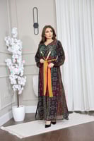 جلابيه بالهويه التراثيه وتطريز يدوي