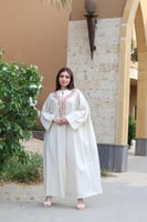 جلابيه لينن بتطريز يدوي