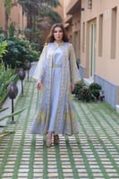 جلابيه قطعتين بتطريز يدوي