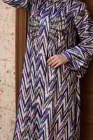 جلابيه بتطريز بالصدر