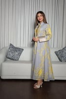 جلابيه بتطريز يدوي وكلفه بالكم