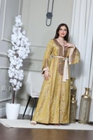 جلابيه بخام الجكار بتطريز بالصدر والاكمام