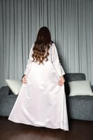 عبايه تفته بتطريز يدوي وبطانه داخليه وطرحه