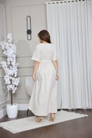 جلابيه لينن بتطريز بالصدر