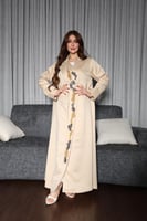 عبايه بتطريز يدوي بخام التفته