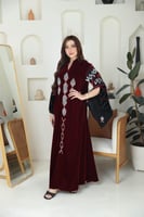 جلابيه مخمل بتطريز يدوي وتدخيلات الشيفون بالاكمام