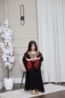 جلابيه بناتي بكلفه بالصدر وتدخيلات خام شالكي