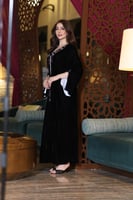 جلابيه مخمل بتطريز بالصدر