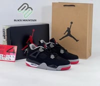 Air Jordan 4 Retro OG White Cement 2025